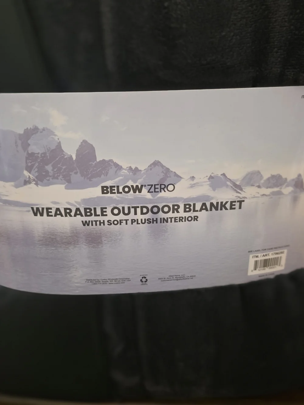 Plush Wearable Outdoor Blanket in Charcoal